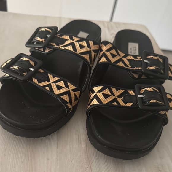 Steven By Steve Madden Black and Tan Sandals - Picture 3 of 7